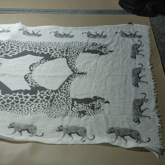 Shawl Wrap Scarf Leopard Cat Print Cotton Viscose Fringe 64 by 27 Black White - Picture 8 of 11